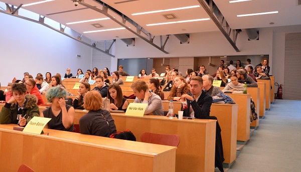 Stredoškoláci si merali vedomosti v literatúre