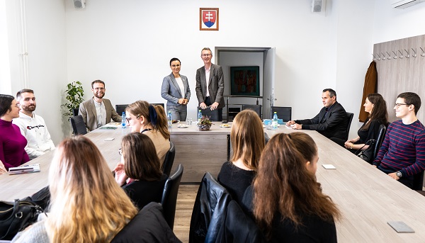 Kultúrny a tlačový atašé Nemecka navštívil UKF