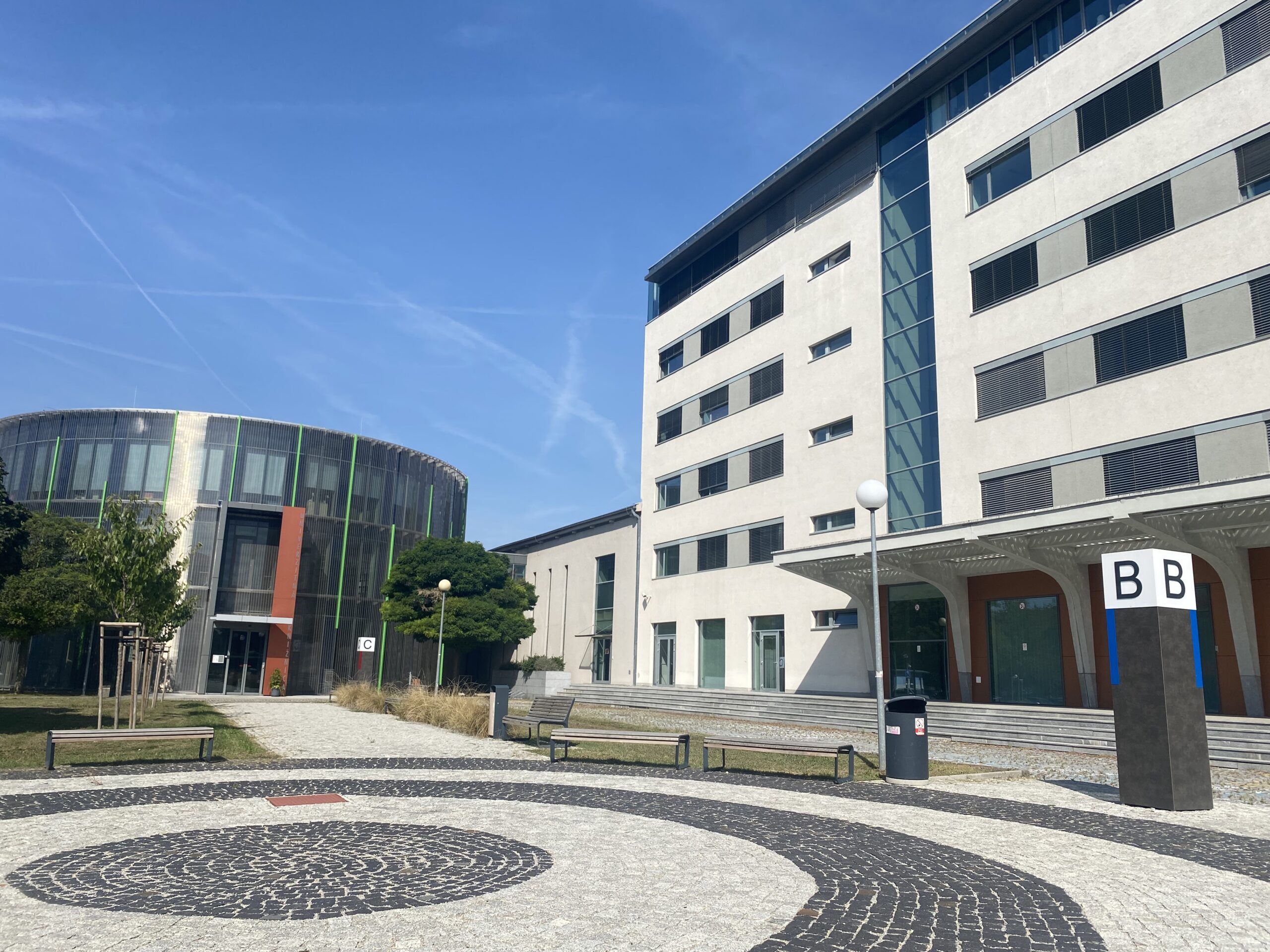 UKF zvyšuje kvalitu a estetiku priestorov 3 R SD 03w