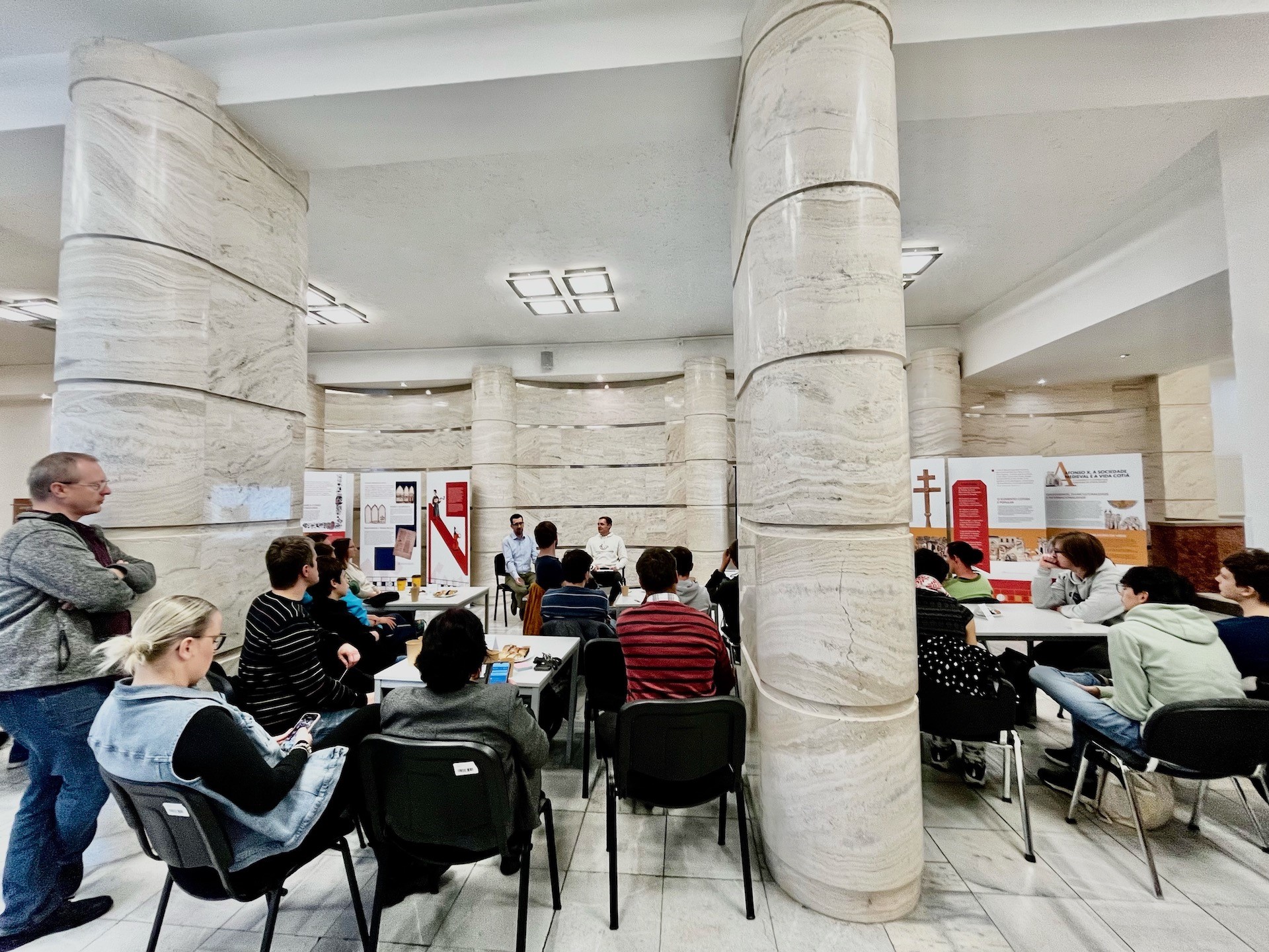 AI Spolu na ceste k budúcnosti 1 FPVaI kaviarenAI 01w