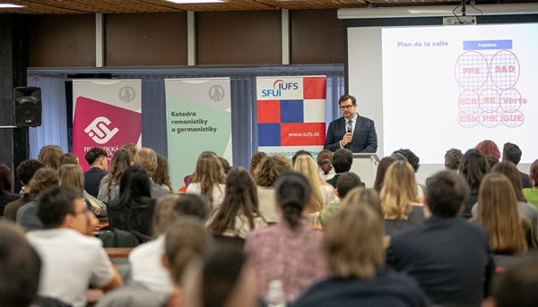 Simulácia Európskeho parlamentu na FF UKF