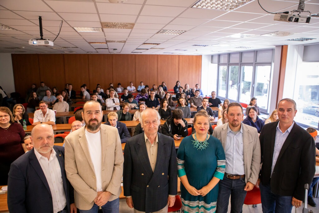 Testimonies of Survivors as a Message for Future Generations 8 028 svedectva prezivsich seminar